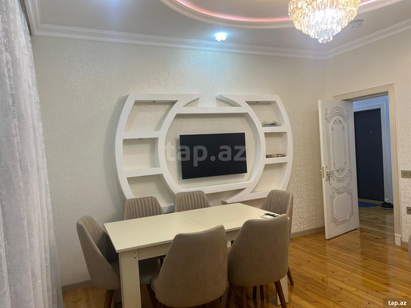 Kirayə verilir 2 otaqlı yeni tikili 77 m²