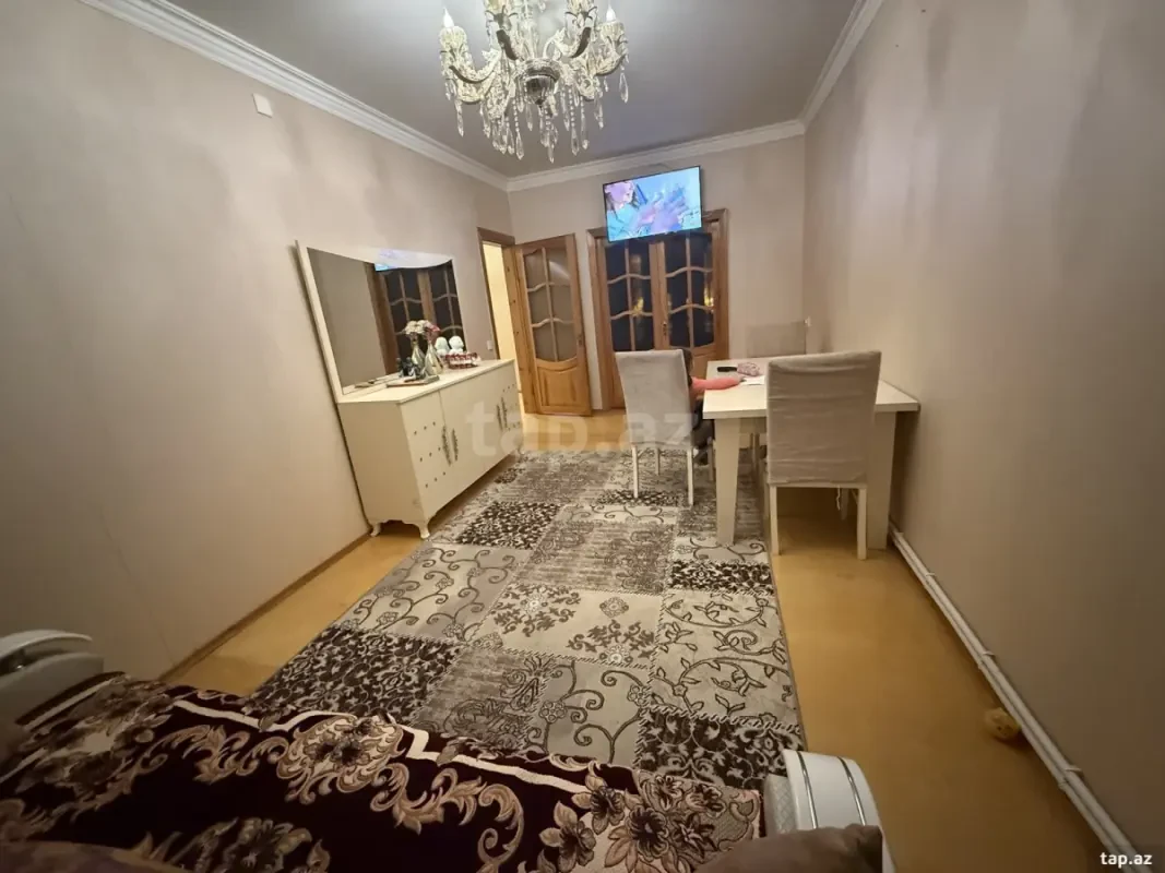 Kirayə verilir 4 otaqlı mənzil 100 m²