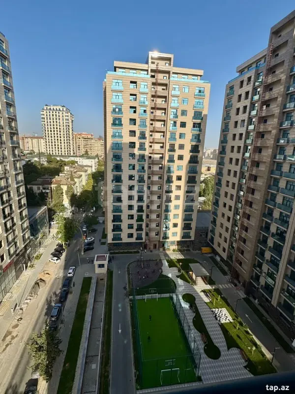Kirayə verilir 3 otaqlı yeni tikili 98 m²