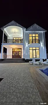 Kirayə verilir 6 otaqlı həyət evi 250 m² — Qəbələ 6 otaq 250.00 m²