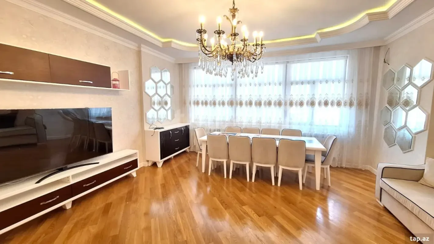 Kirayə verilir 4 otaqlı yeni tikili 155 m²