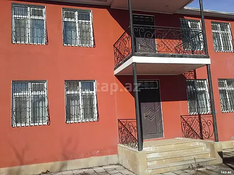 Satılır 5 otaqlı həyət evi 300 m² — İsmayıllı 5 otaq 300.00 m²