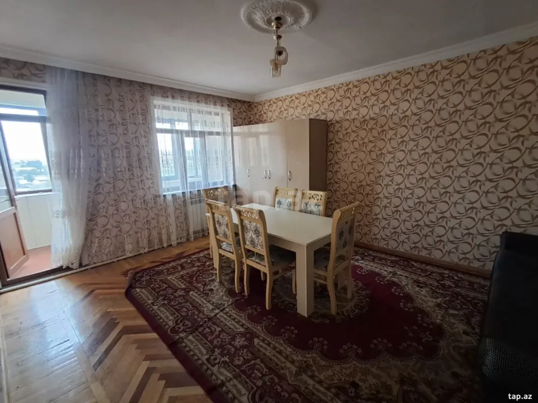 Satılır 4 otaqlı mənzil 90 m²