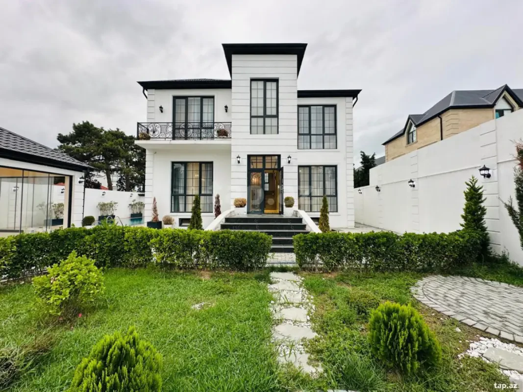 Satılır 5 otaqlı həyət evi 320 m²
