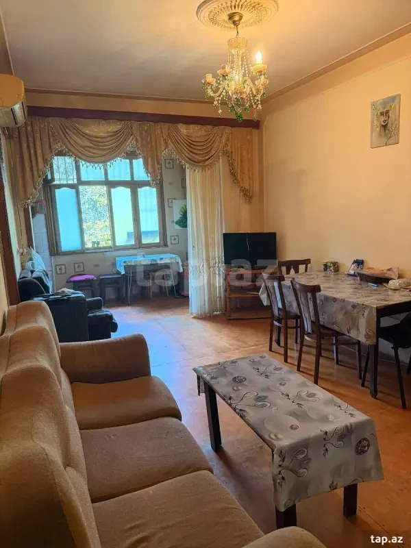 Kirayə verilir 2 otaqlı mənzil 60 m²