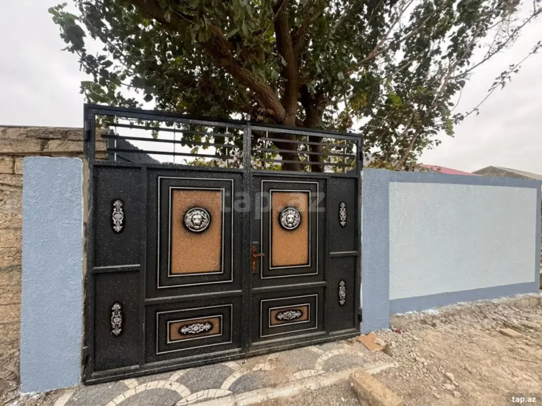 Satılır 4 otaqlı həyət evi 130 m²