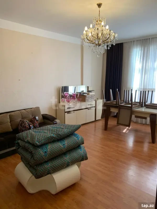 Kirayə verilir 3 otaqlı yeni tikili 100 m²