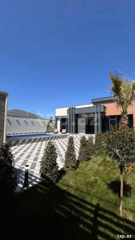 Satılır 5 otaqlı həyət evi 220 m²