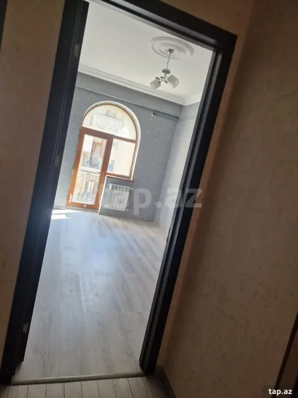 Kirayə verilir 2 otaqlı yeni tikili 50 m²