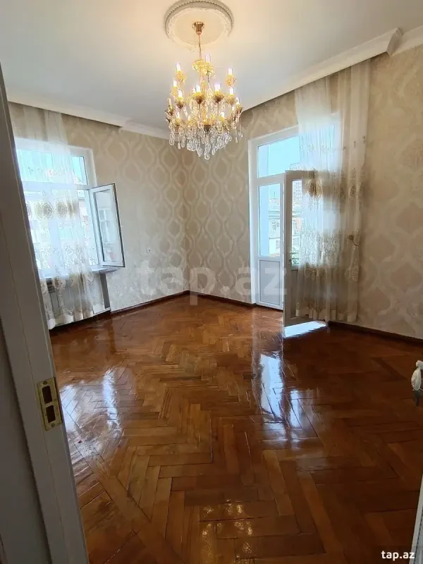 Satılır 3 otaqlı mənzil 74 m²