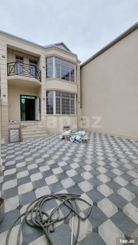 Satılır 4 otaqlı həyət evi 190 m²