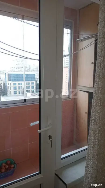 Satılır 3 otaqlı mənzil 76 m²