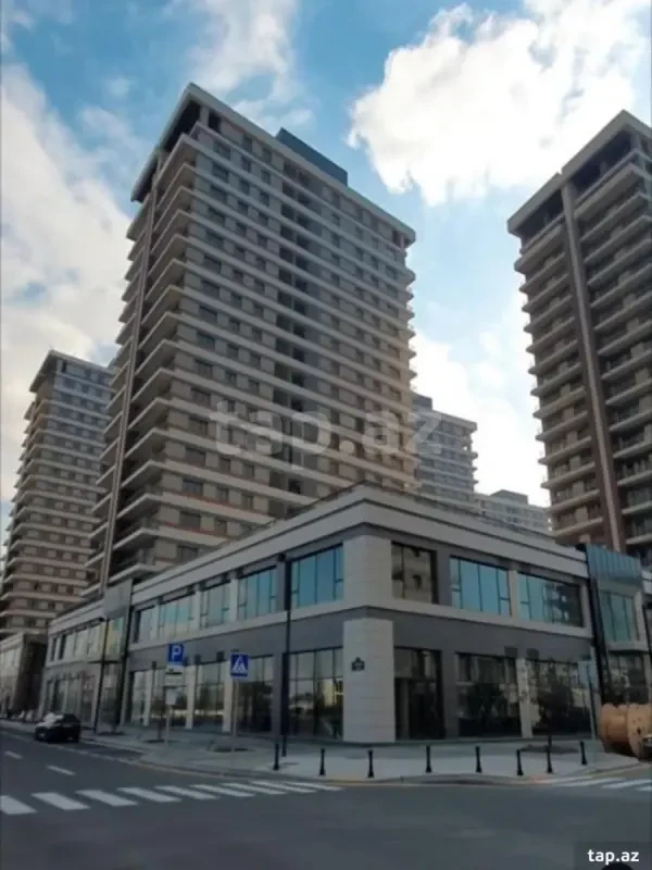 Satılır 3 otaqlı yeni tikili 157 m²