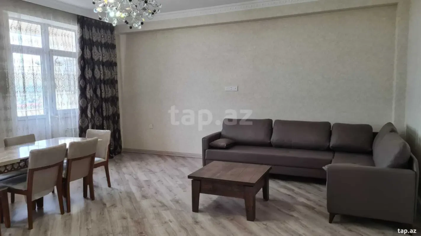 Kirayə verilir 3 otaqlı yeni tikili 150 m²