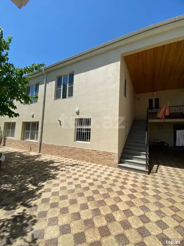 Kirayə verilir 5 otaqlı həyət evi 200 m²