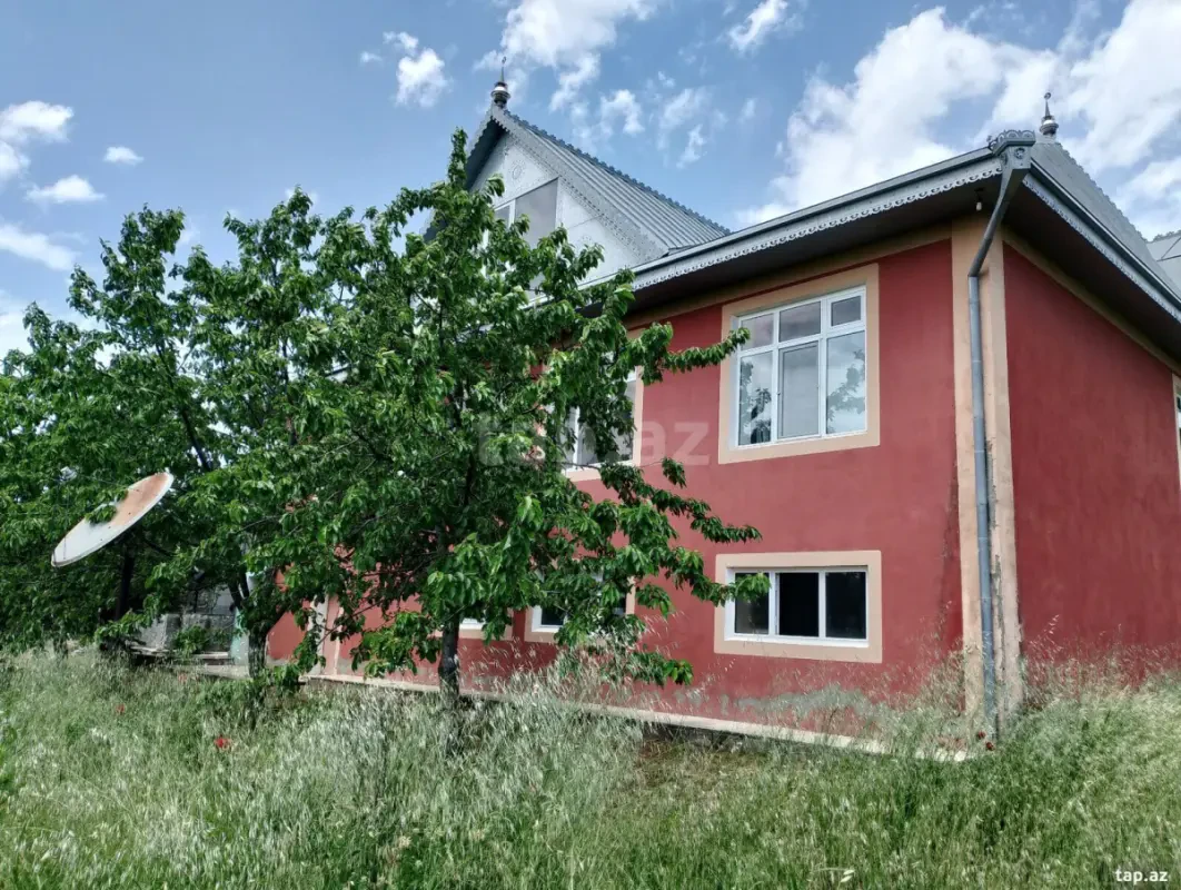 Kirayə verilir 4 otaqlı həyət evi 200 m²