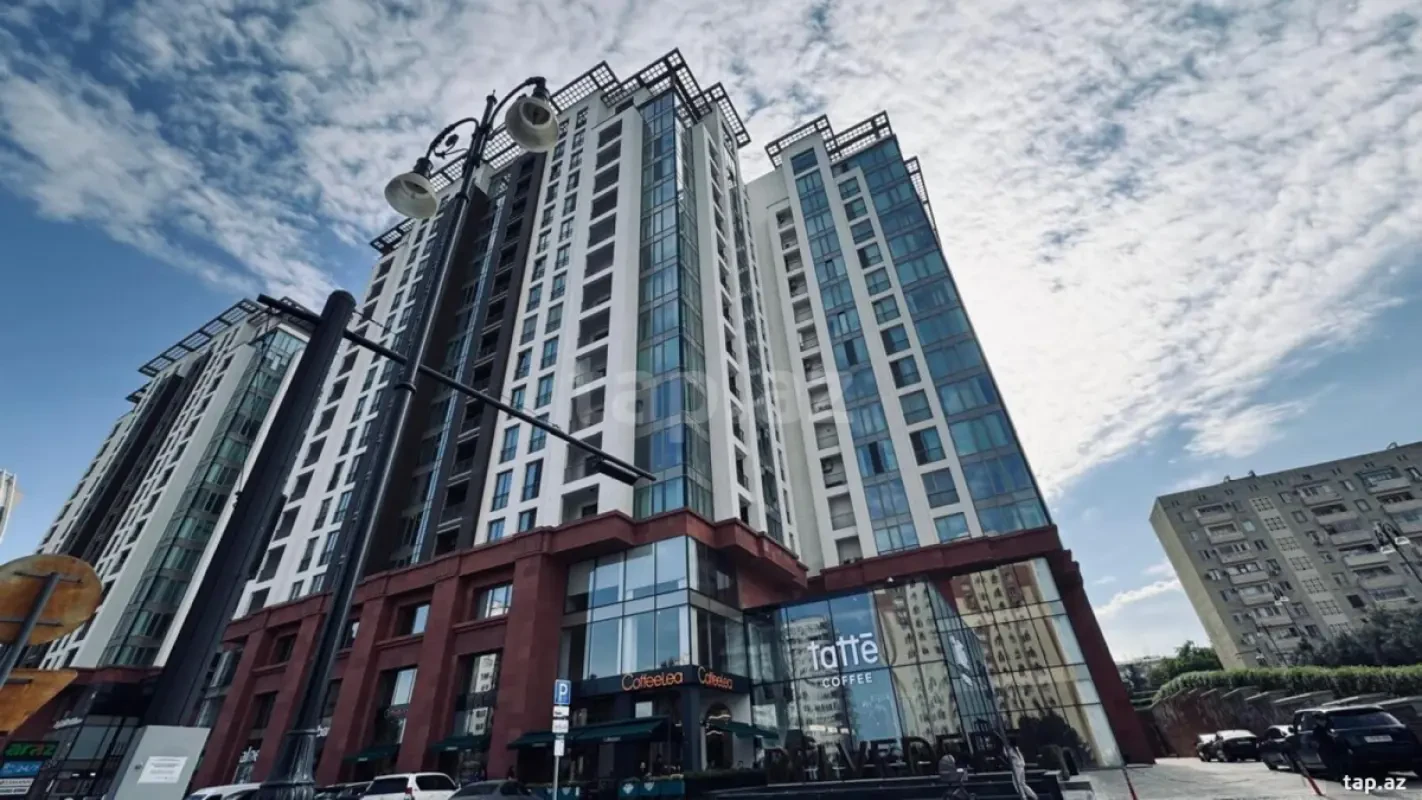 Satılır 3 otaqlı yeni tikili 160 m²