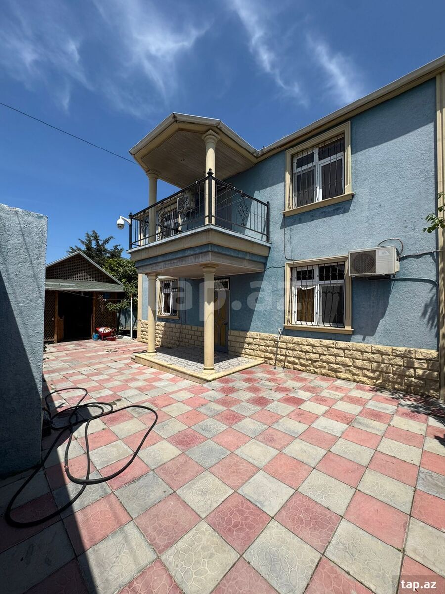 Satılır 5 otaqlı həyət evi 180 m²