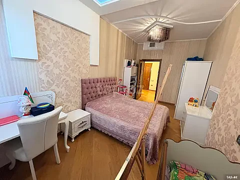 Satılır 4 otaqlı yeni tikili 170 m² — Bakı 4 otaq 170.00 m²