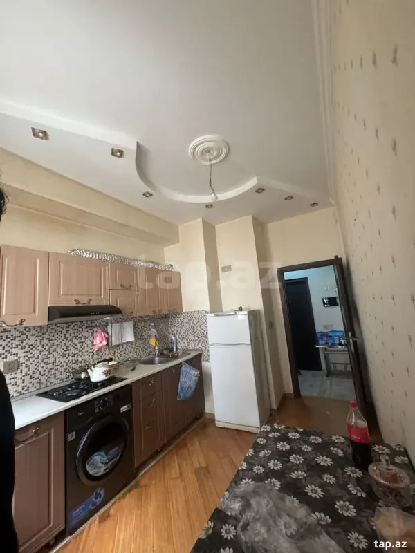Kirayə verilir 2 otaqlı yeni tikili 68 m²