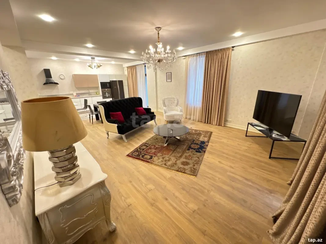 Satılır 3 otaqlı yeni tikili 148 m²