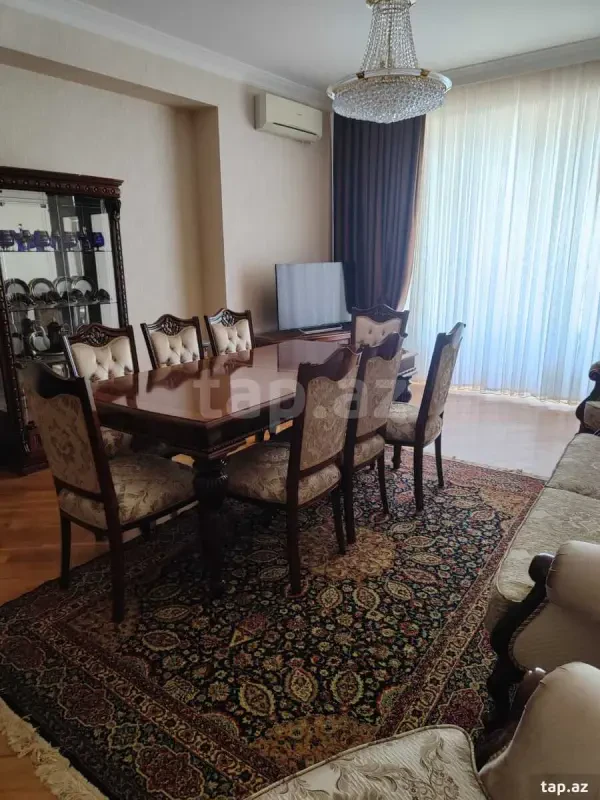 Satılır 3 otaqlı yeni tikili 115 m²