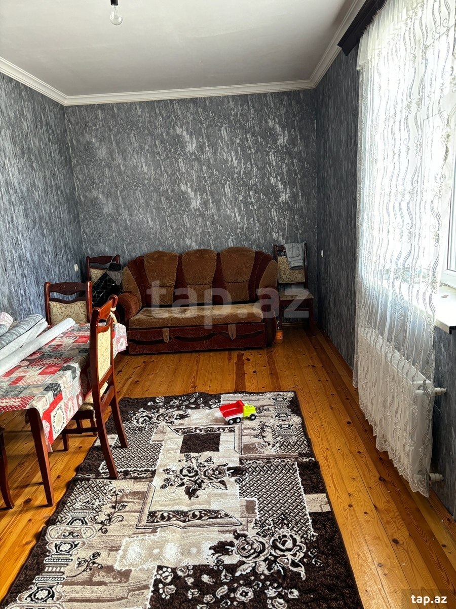 Kirayə verilir 2 otaqlı həyət evi 90 m²
