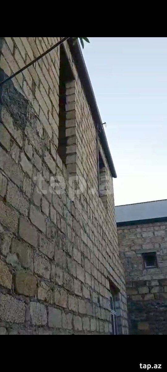 Satılır 6 otaqlı həyət evi 160 m²