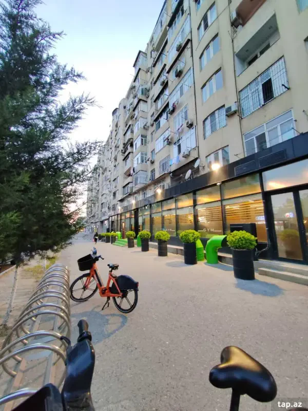 Satılır 3 otaqlı yeni tikili 120 m²