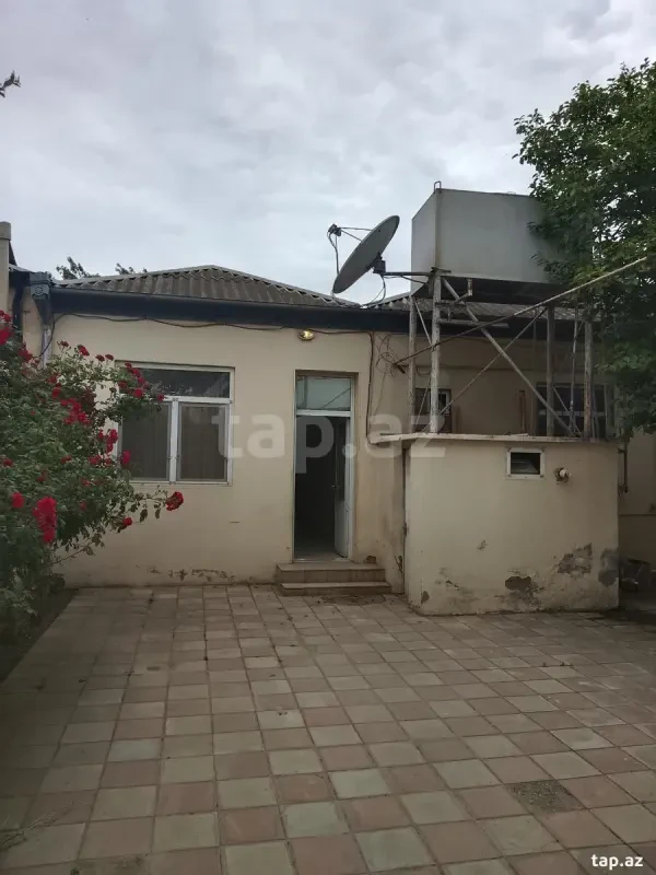 Satılır 4 otaqlı həyət evi 95 m²