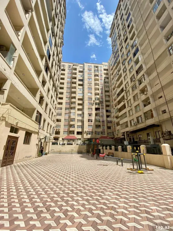 Kirayə verilir 3 otaqlı yeni tikili 110 m²