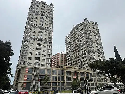 Satılır 3 otaqlı yeni tikili 136 m² — Bakı 3 otaq 136.00 m²