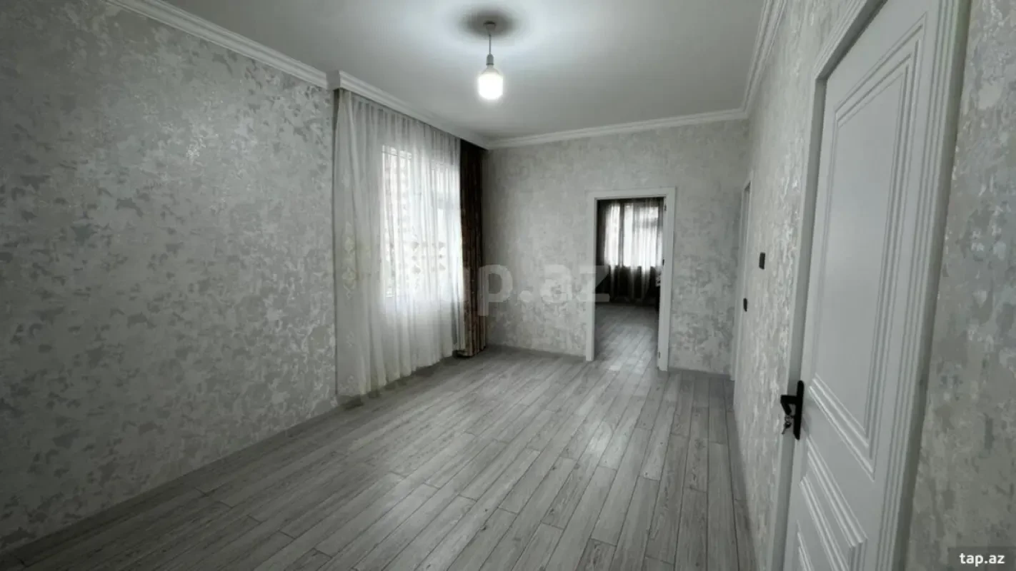 Satılır 2 otaqlı mənzil 52 m²