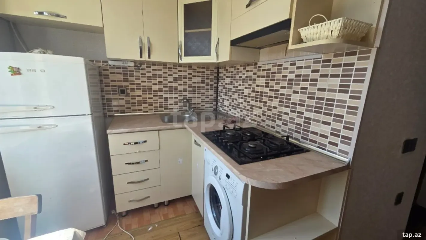 Kirayə verilir 2 otaqlı mənzil 44 m²