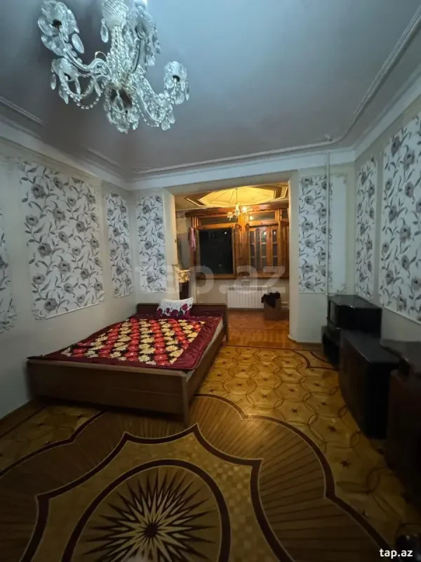 Kirayə verilir 3 otaqlı mənzil 190 m²