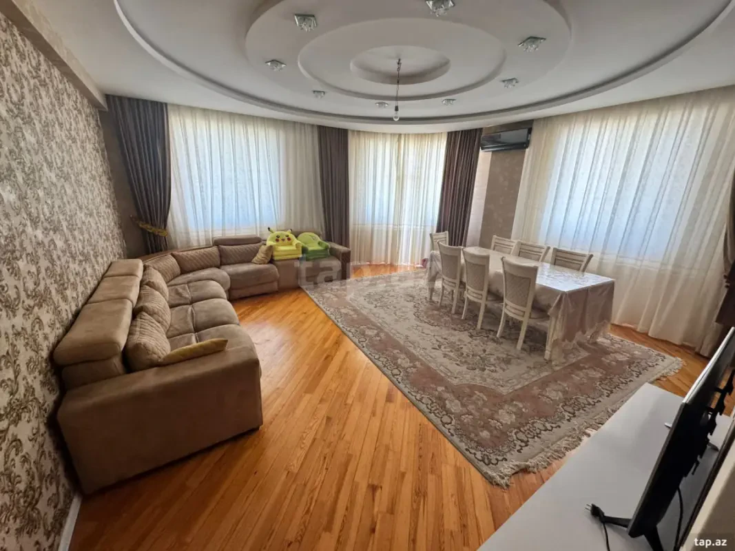 Satılır 3 otaqlı yeni tikili 157 m²