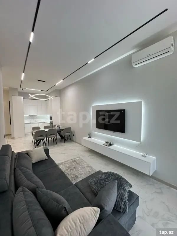 Kirayə verilir 2 otaqlı yeni tikili 81 m²