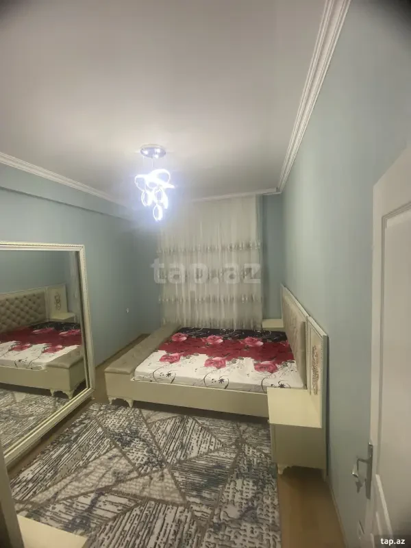 Kirayə verilir 3 otaqlı yeni tikili 75 m²