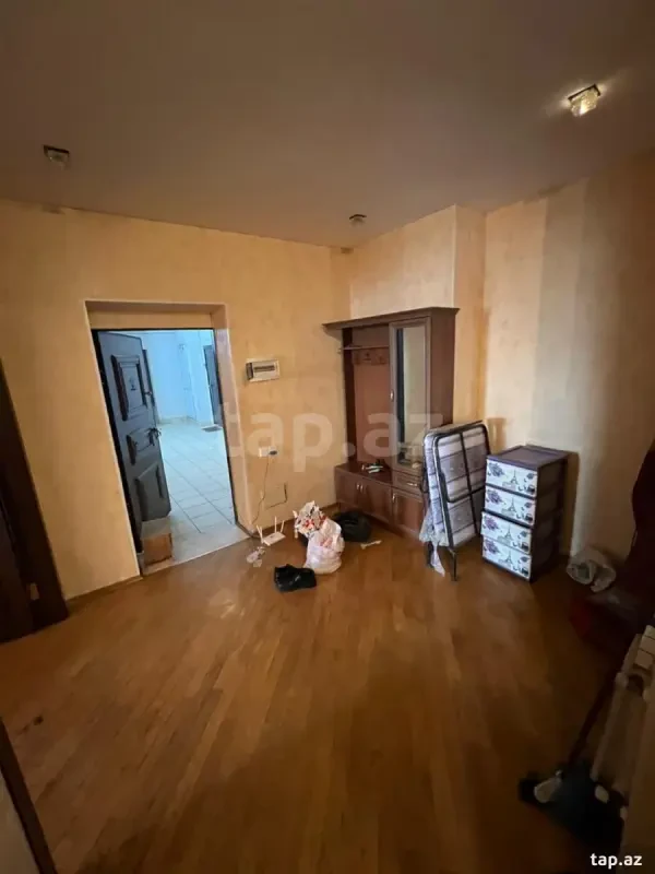 Kirayə verilir 3 otaqlı yeni tikili 119 m²