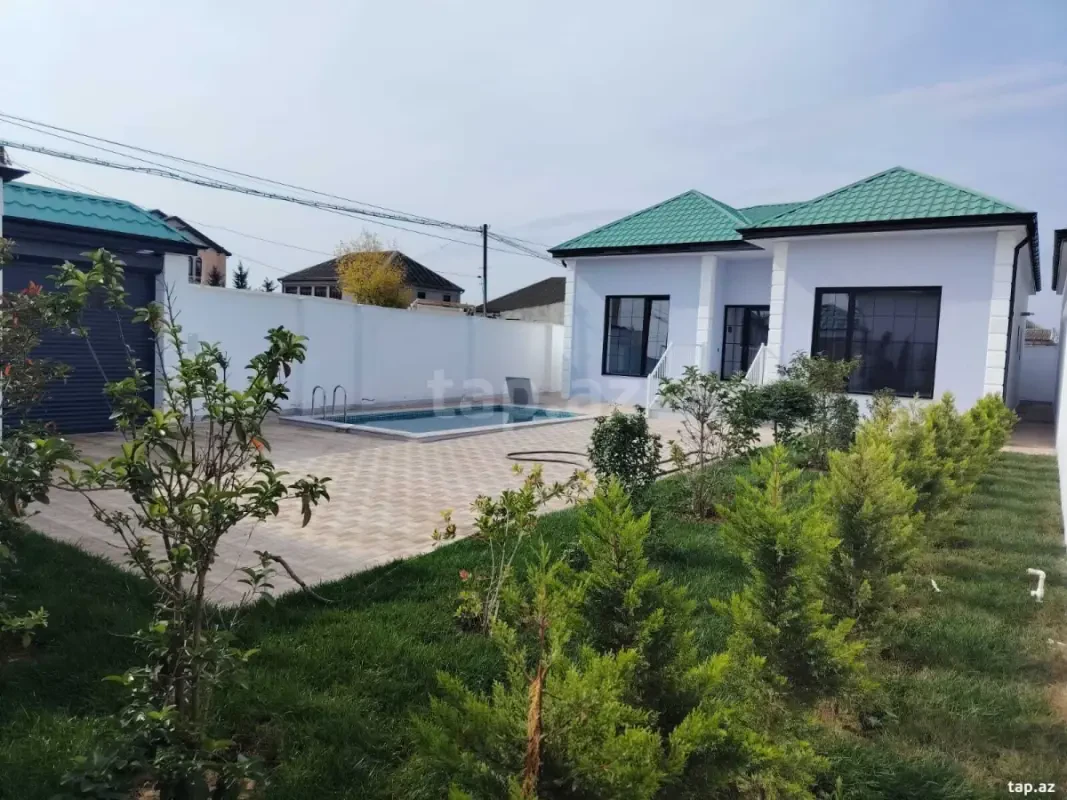 Satılır 4 otaqlı həyət evi 140 m²