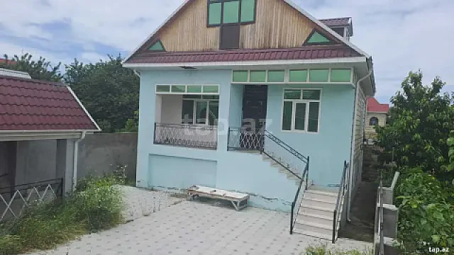 Satılır 6 otaqlı həyət evi 180 m² — Bakı 6 otaq 180.00 m²