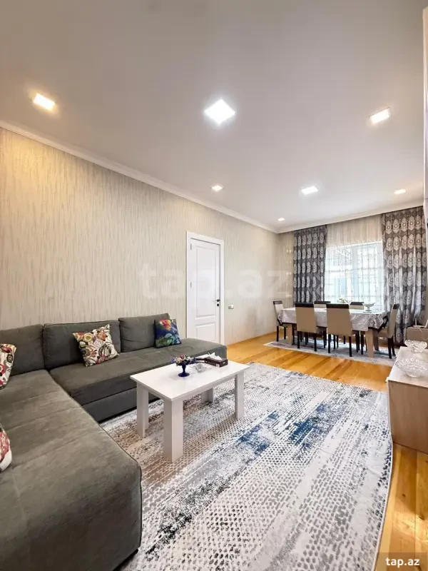 Satılır 4 otaqlı həyət evi 160 m²