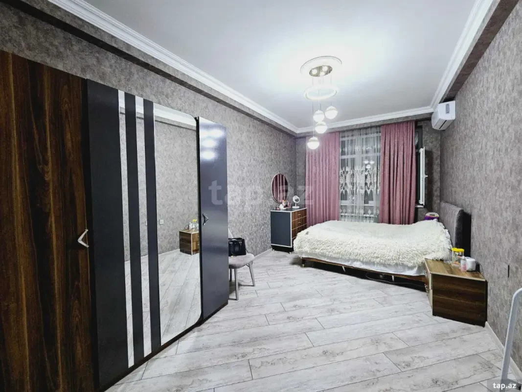 Satılır 3 otaqlı yeni tikili 70 m²