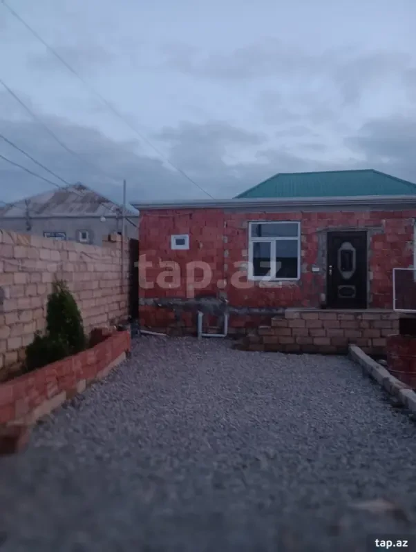 Satılır 5 otaqlı həyət evi 110 m²