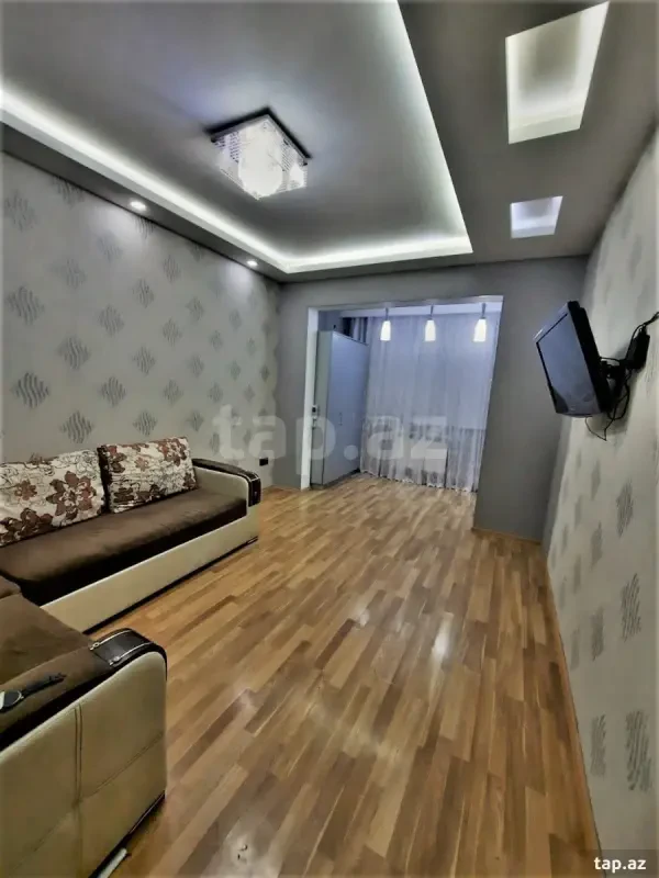 Kirayə verilir 2 otaqlı mənzil 60 m²
