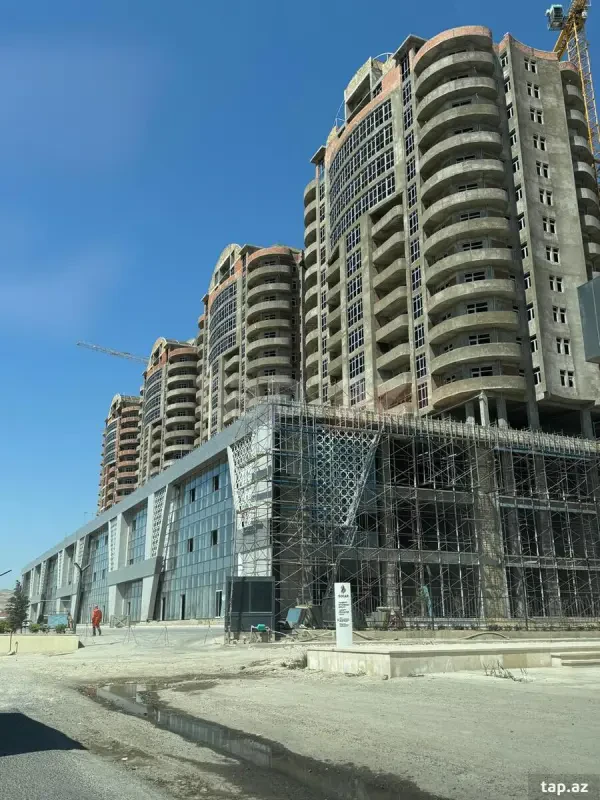 Satılır 2 otaqlı yeni tikili 100 m²