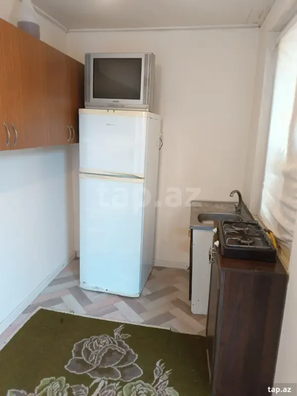 Kirayə verilir 1 otaqlı həyət evi 25 m²