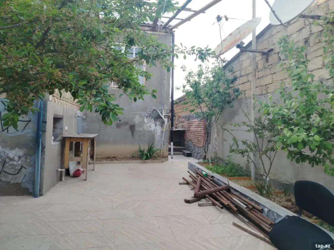 Satılır 4 otaqlı həyət evi 90 m²
