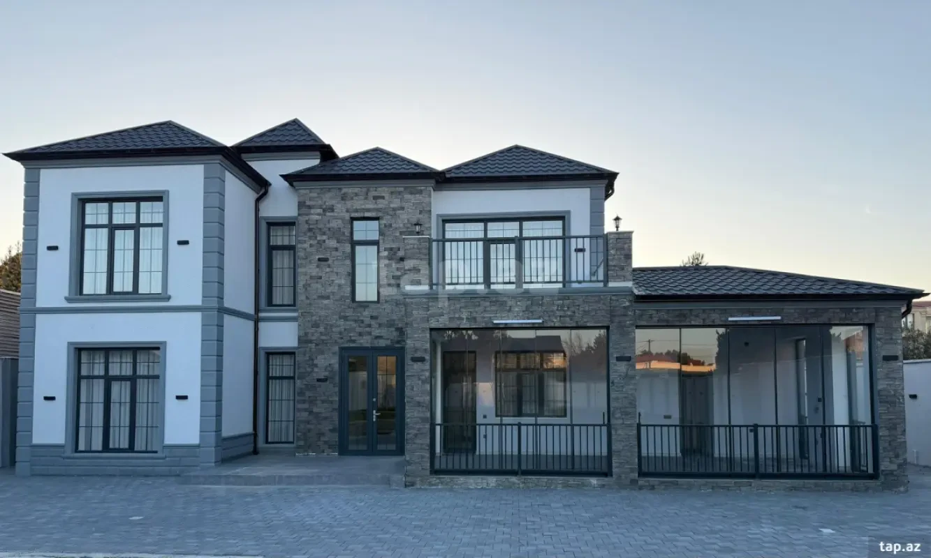 Satılır 6 otaqlı həyət evi 350 m²