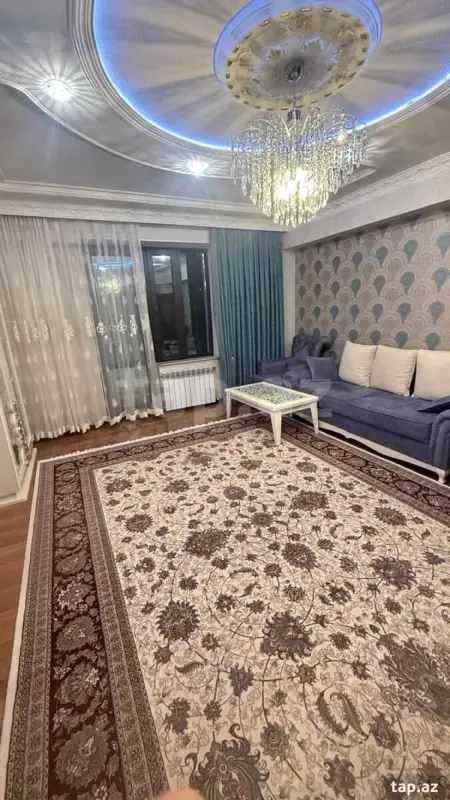 Satılır 3 otaqlı yeni tikili 135 m²